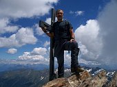 Splendida tripletta P. Recastello 2886 m P. Tre Confini 2824 m M. Gleno 2882 m il 4 luglio 2009 - FOTOGALLERY